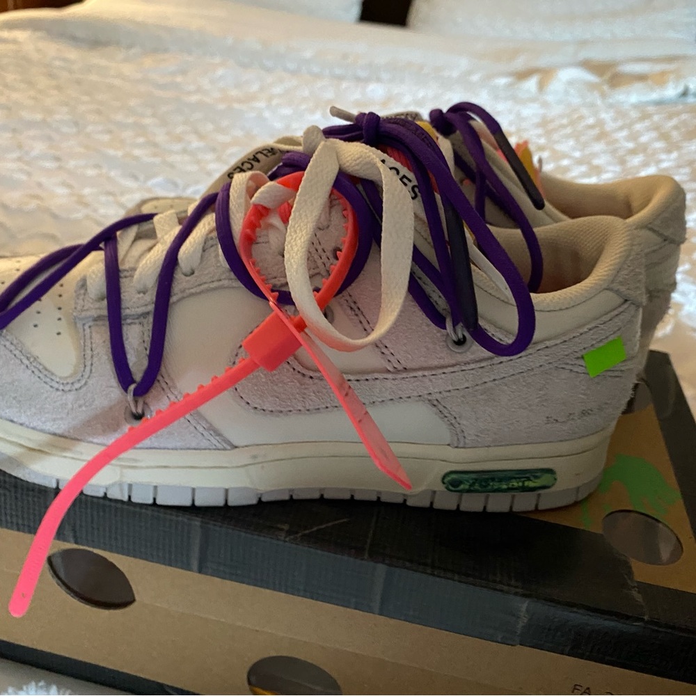 Off White Nike Dunks - image 5